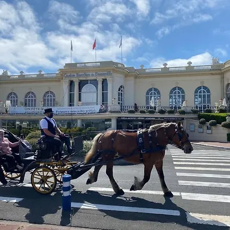 Coeur Urbain Apartman *